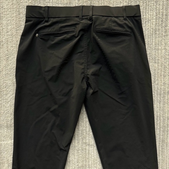 Greyson Montauk pants, black, size 32 x 34 - Picture 4 of 5